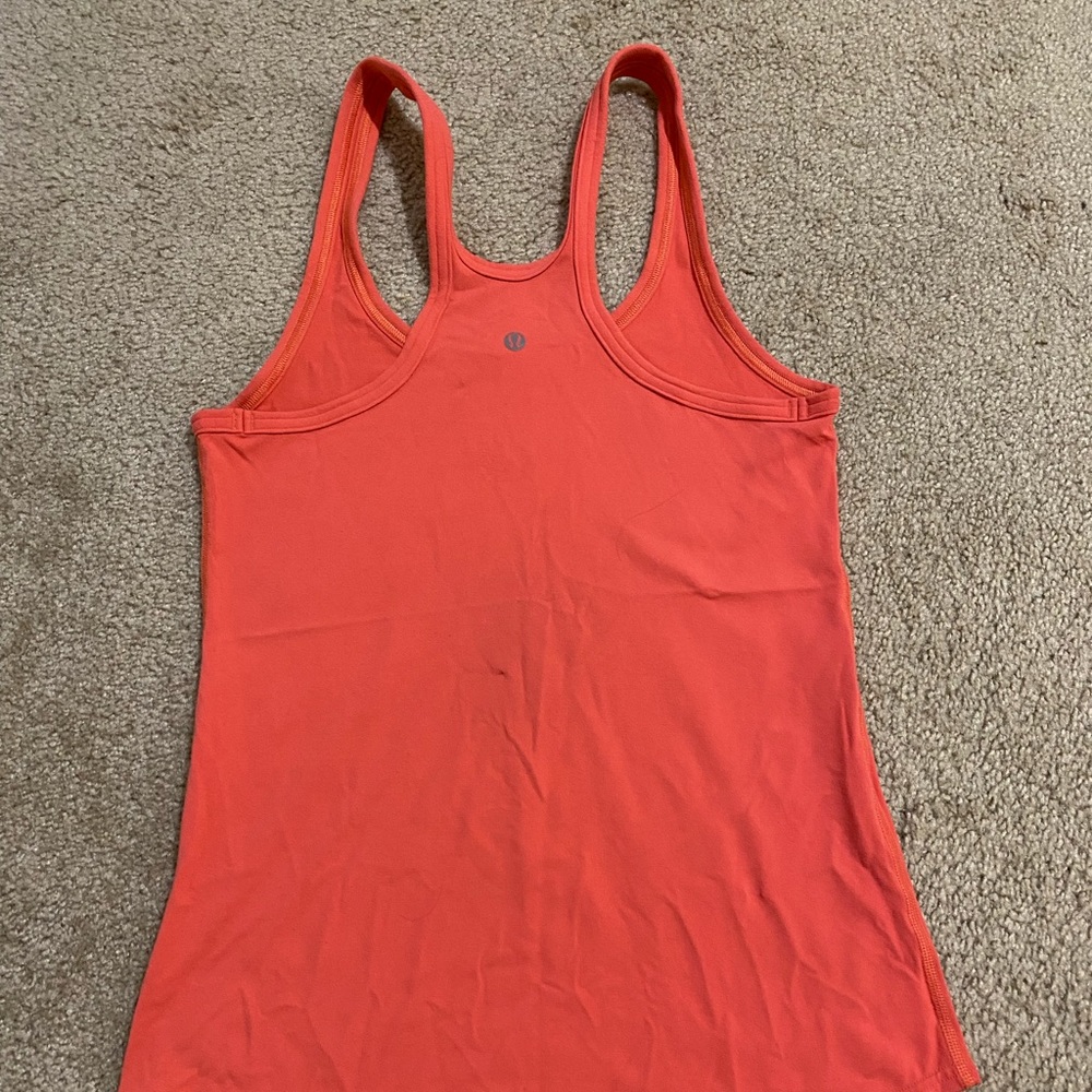 Lululemon workout top